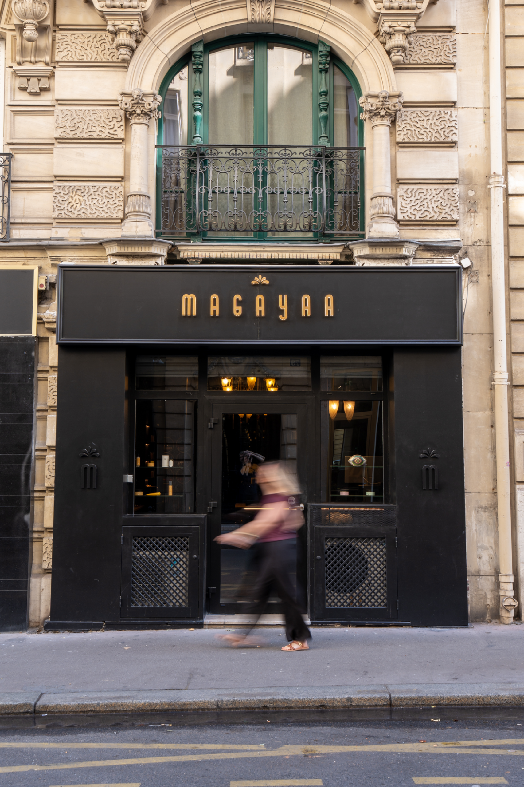 Présentoir des soins Magayaa